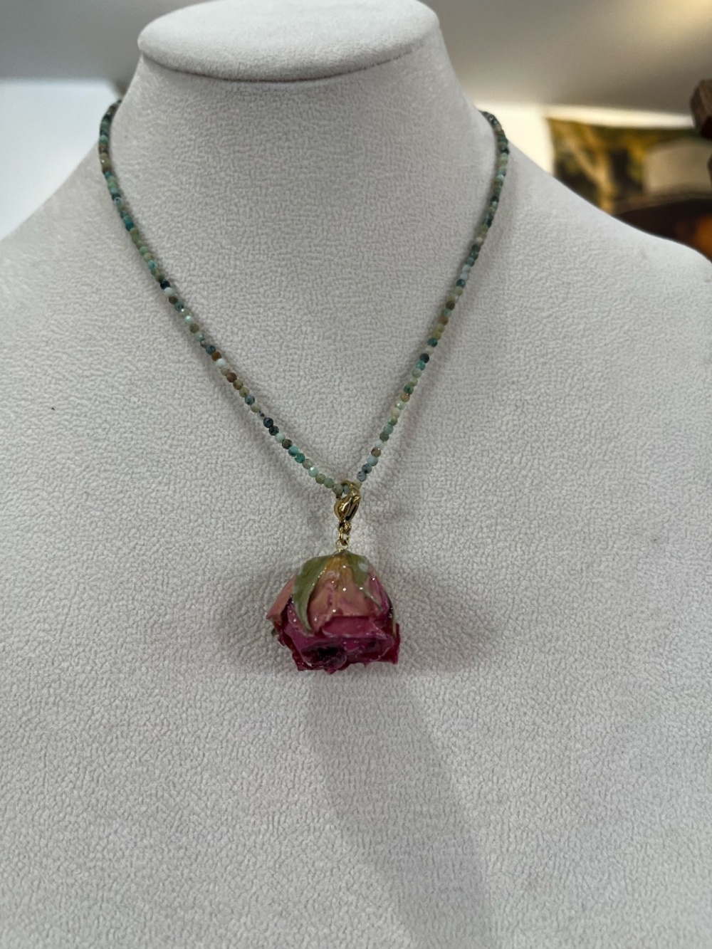 Habaha Paris Pink Rosebud Beaded Necklace - Picture 2 of 3
